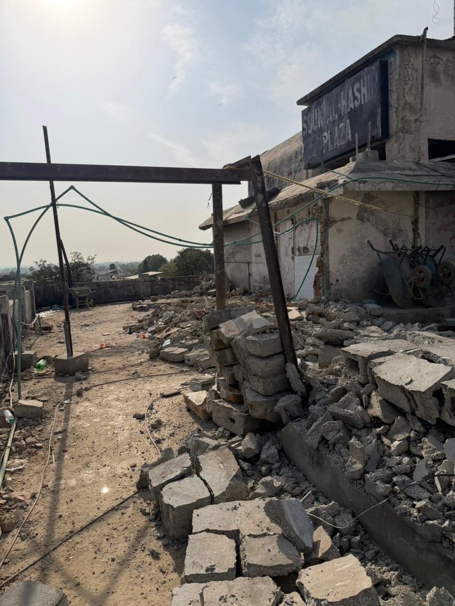 Azaz Syed tweet media