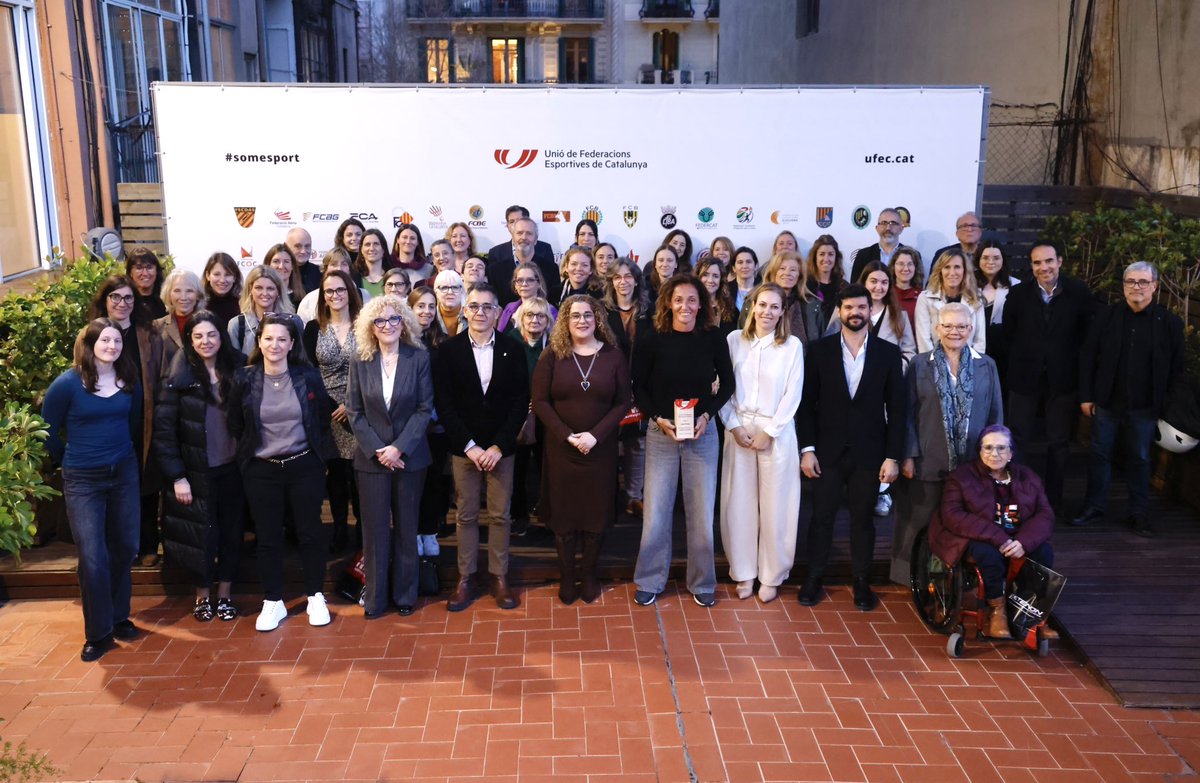 UFECcat's tweet photo. ✊📣 Amb motiu del Dia Internacional de la Dona, avui hem celebrat un acte per reivindicar el lideratge femení en l’esport.

🌟 Més de 80 persones ens han acompanyat en una jornada en què hem fet entrega del ‘Premi Dona i Esport’ a Laia Palau, una de les grans referents del bàsquet internacional.

#SomEsport #Som750mil #8M #DiaInternacionalDeLesDones