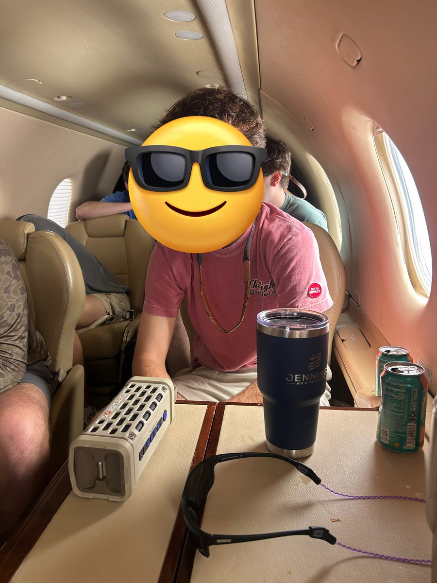 The_Gladiator tweet media