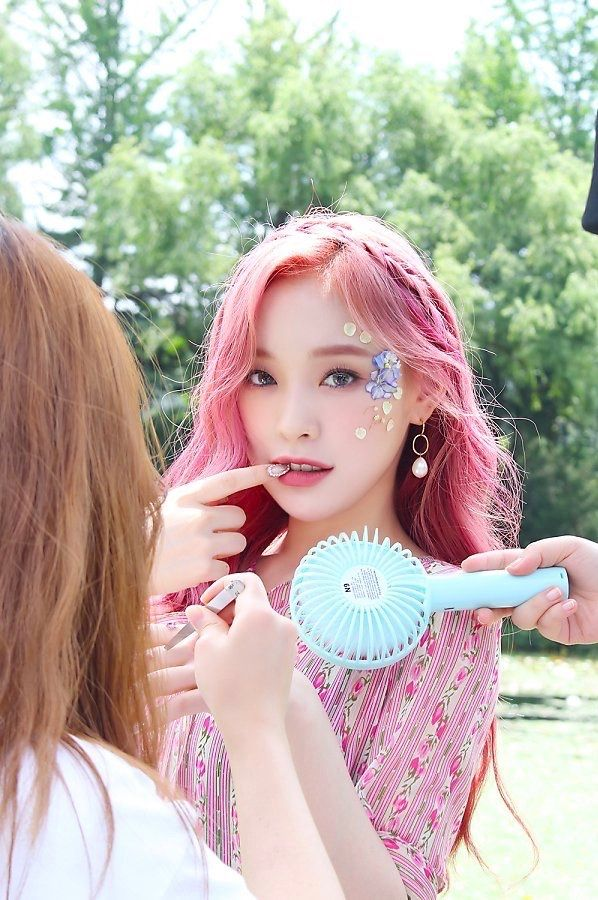 mrmnds__'s tweet photo. @starfess Si dedek gahyun kak https://t.co/d89fRTbqXe