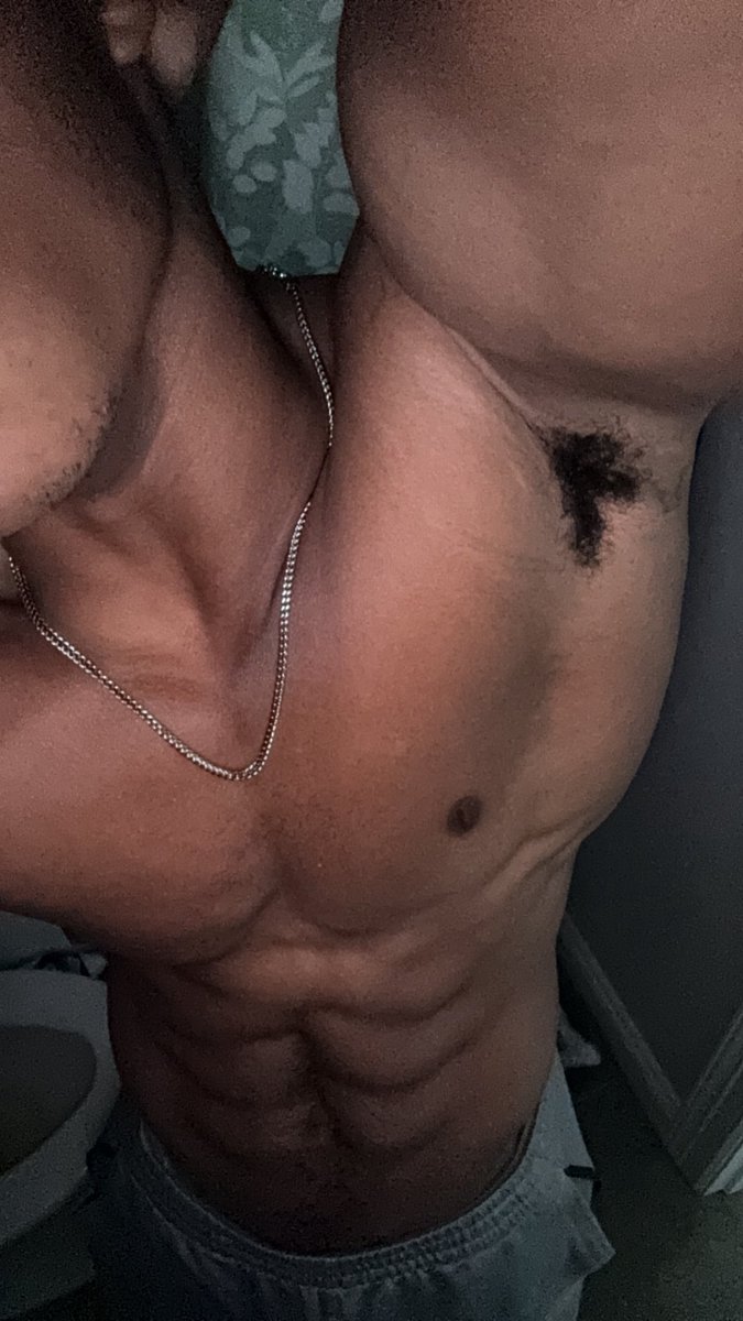 Svllater tweet media