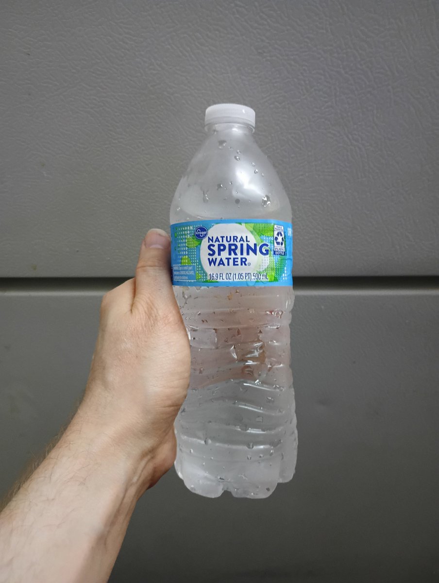 HungVampBrian's tweet photo. #Kroger #NaturalSpringWater https://t.co/7lEoIICEZV