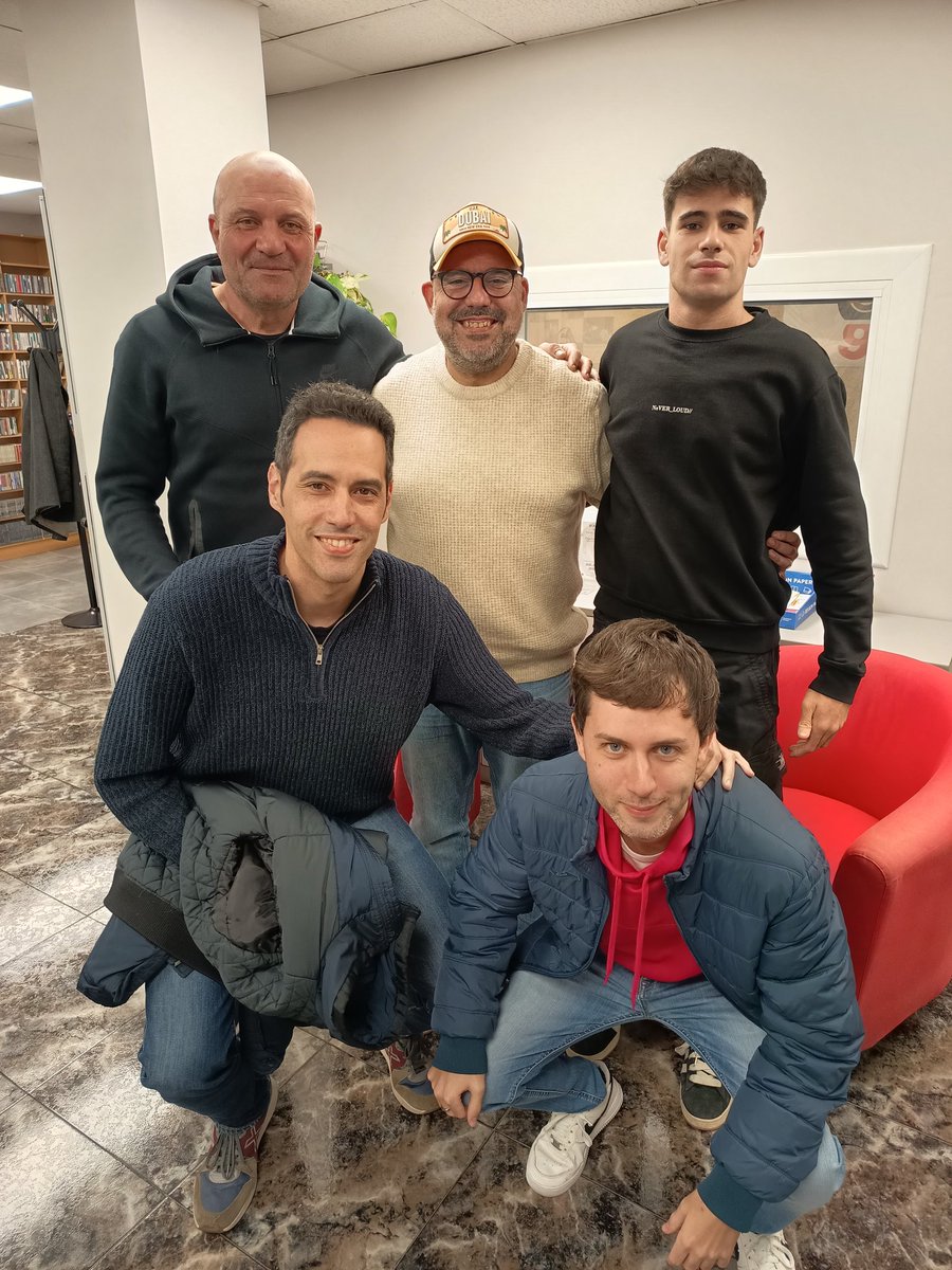 Ja hi som! Ens podeu escoltar al 91.2 FM i radiogava.cat. I ja fem xup xup pel derbi entre el <a href="/cfgavaoficial/">C. F. Gavà</a> i l'<a href="/FCSportingGava/">F.C. Sporting Gavà</a>. #Gavà