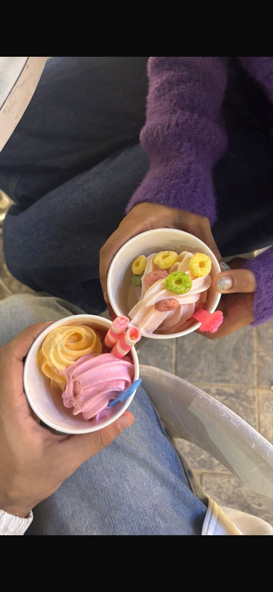 hello kitty gf 🎀 tweet media