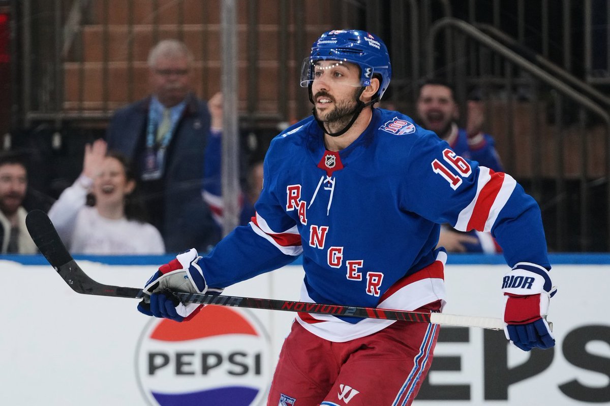 NHL Trade Alert tweet media