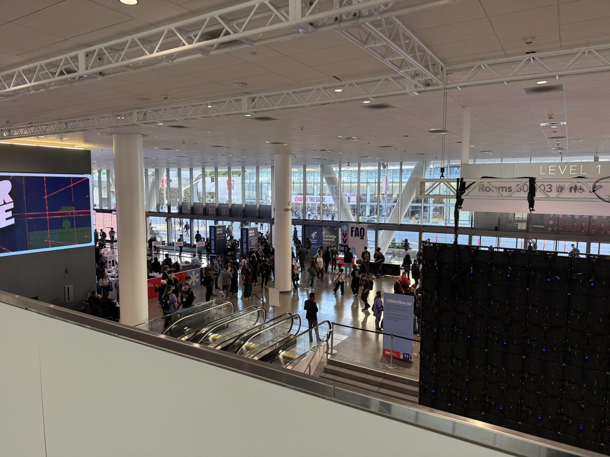 Day One bright and early at #GDC2016 !