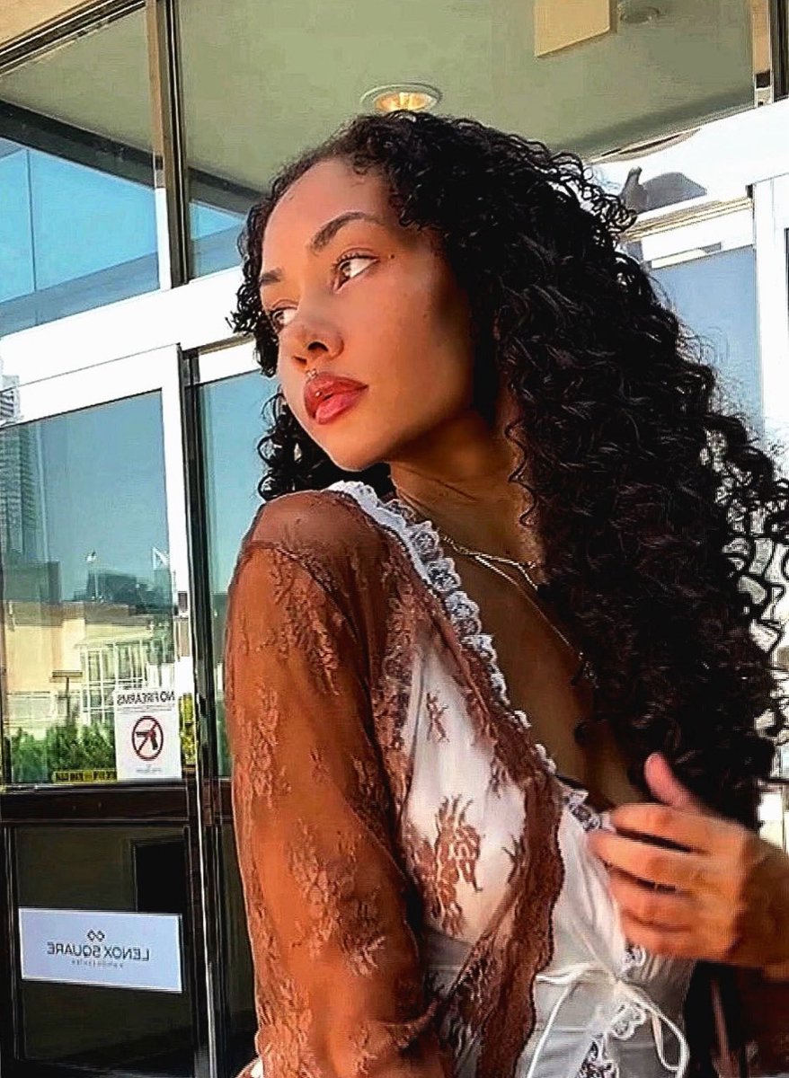 FactoriaLLS's tweet image. There are 27 hours of body cam footage in the suspicious death of Niah Ariel. 

This is body cam footage from Todd Wirigs home on the day of her death and including interviews. This will take several months to receive potentially. 

I guess we will wait.. 🕵🏻

#BellevueWa