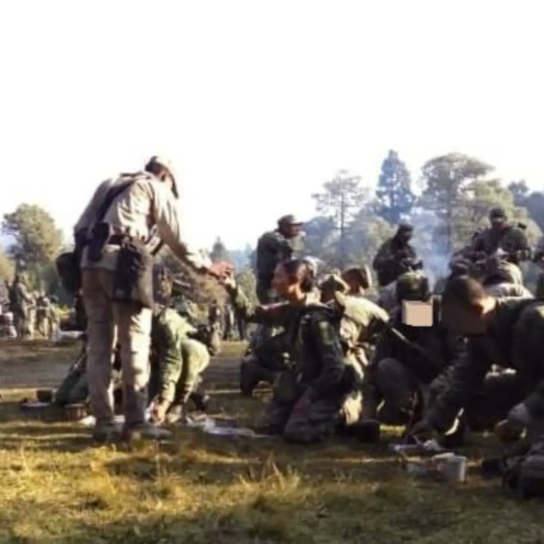 ElOficialdeCuartel tweet media