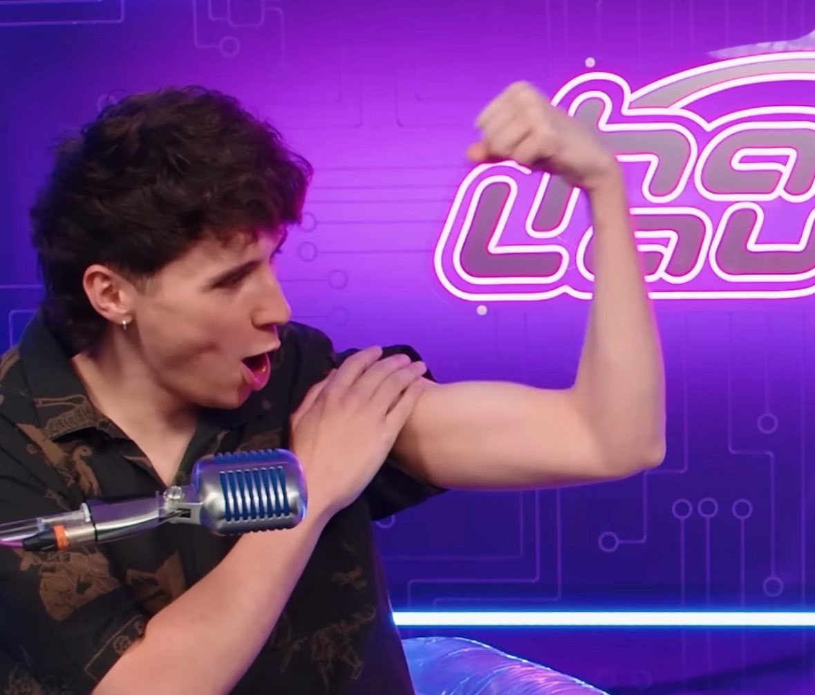 gia ᝰ🚬 tweet media