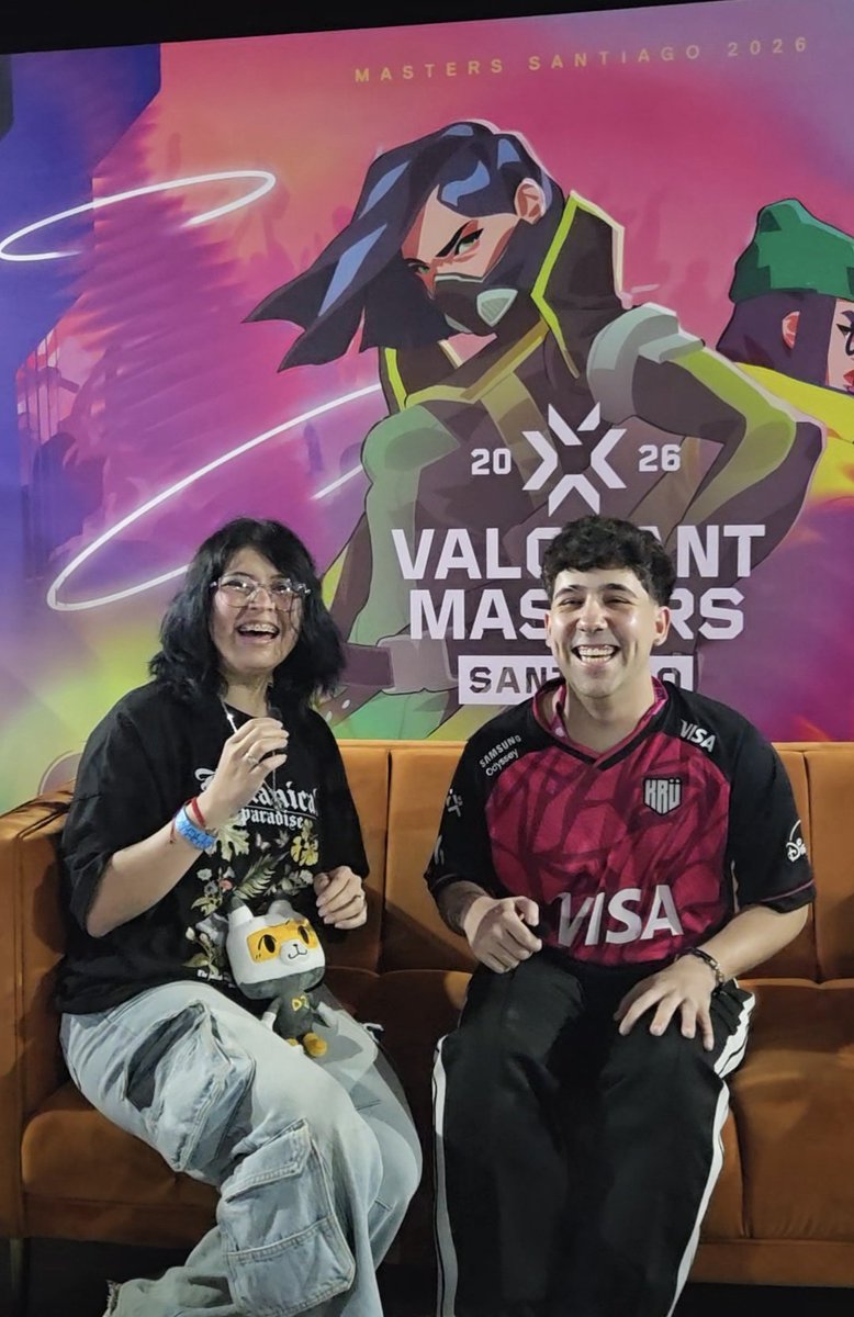 m0niverso's tweet photo. BUENOS DÍAS ESTRELLITASSS 🌞

Iniciamos a todo dar el día #4 de Playoffs en Masters Santiago con un pequeño videito junto a Borja:
https://t.co/G1ACmOQCcZ 🫵🏻

Nos seguimos viendo, esto aun no se acaba, muak 💖 https://t.co/vGMsH3ZBfW