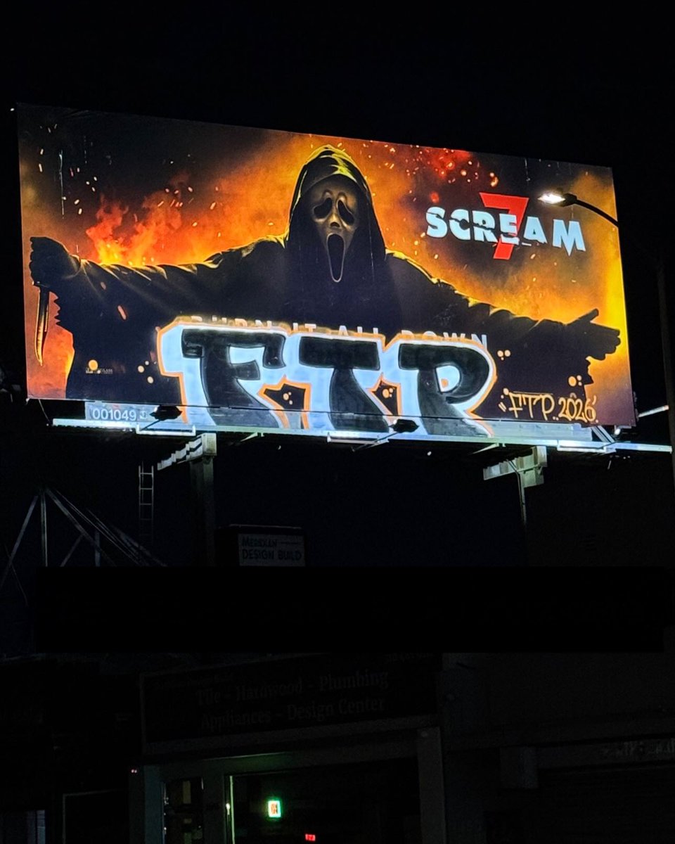 JustFreshKicks's tweet photo. FTP tagged the Scream 7 billboard in Los Angeles 🔪 https://t.co/zNDILjxV8i