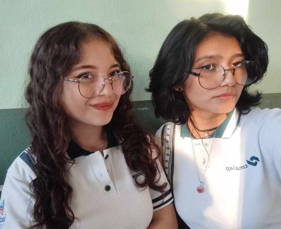 Morbocoleg's tweet photo. Para la gente que adora el morbo sin límites mi DM está abierto 
Ofrezco fotos normales https://t.co/3CwDNI5xZQ