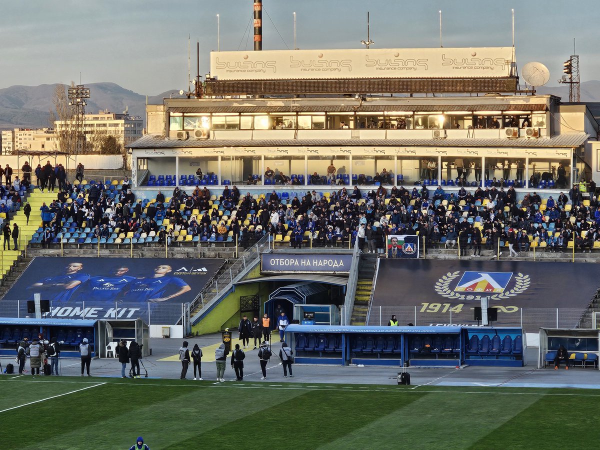 SMFC1987's tweet photo. 9/3/26 🇧🇬
Game 2 of today.
Levski Sofia 1 Lokomotiv Plovdiv 0
Parva Liga Bulgaria 🇧🇬
Includes my video of the penalty that won the game. 
#levski #sofia #loko #plovdiv
#bulgaria 🇧🇬 
#groundhopping Revisit. https://t.co/izIK36Lqly