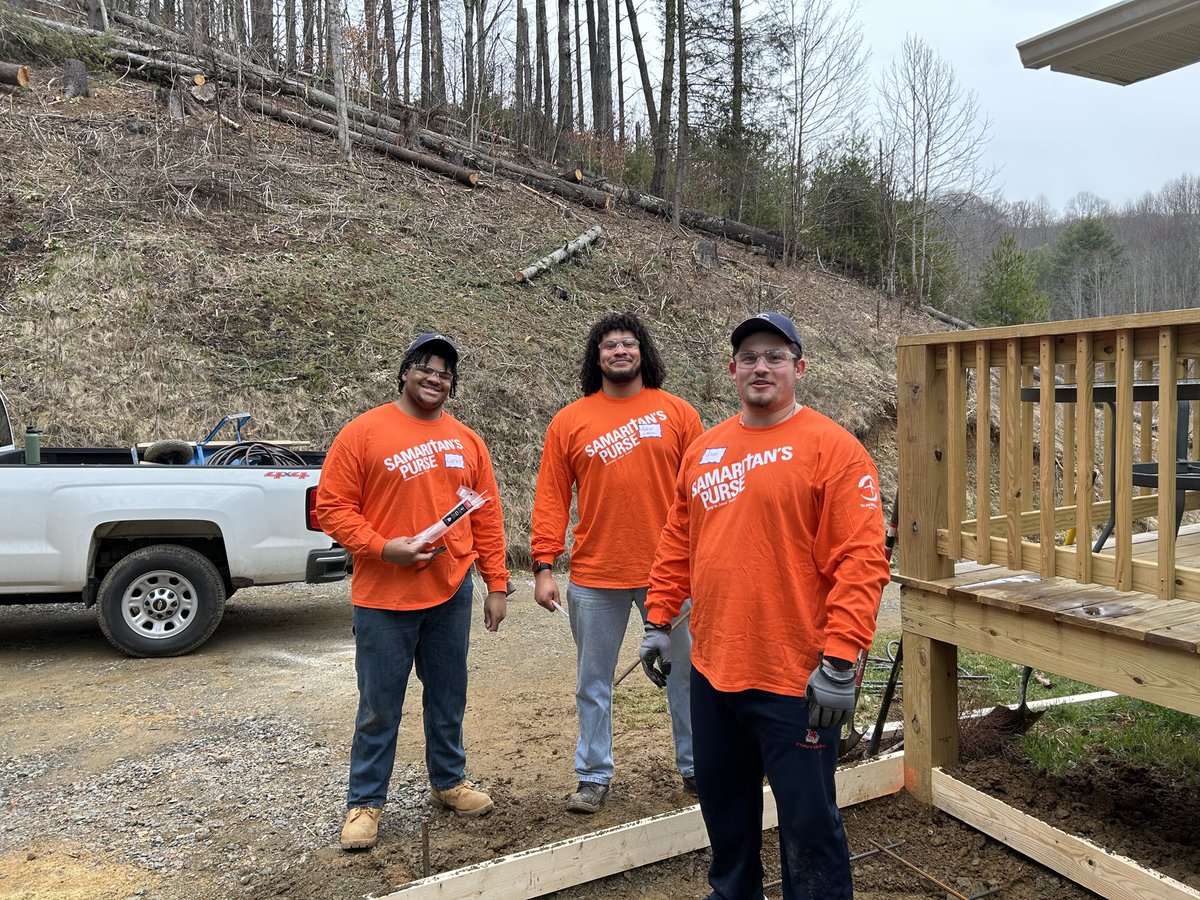 Michael Engle tweet media