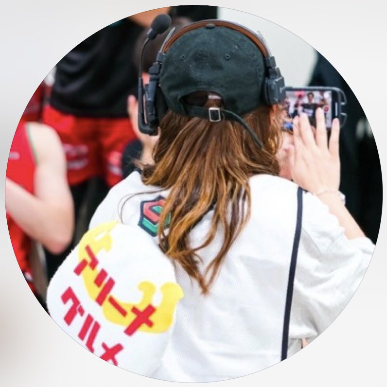 H A R U K I tweet media