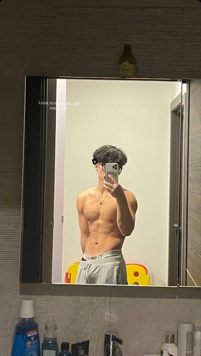 hiddenboba's tweet photo. come lick it
#nsfwtwt��ً  #abb #teenn #snap #trade https://t.co/BWnzQoUEmI