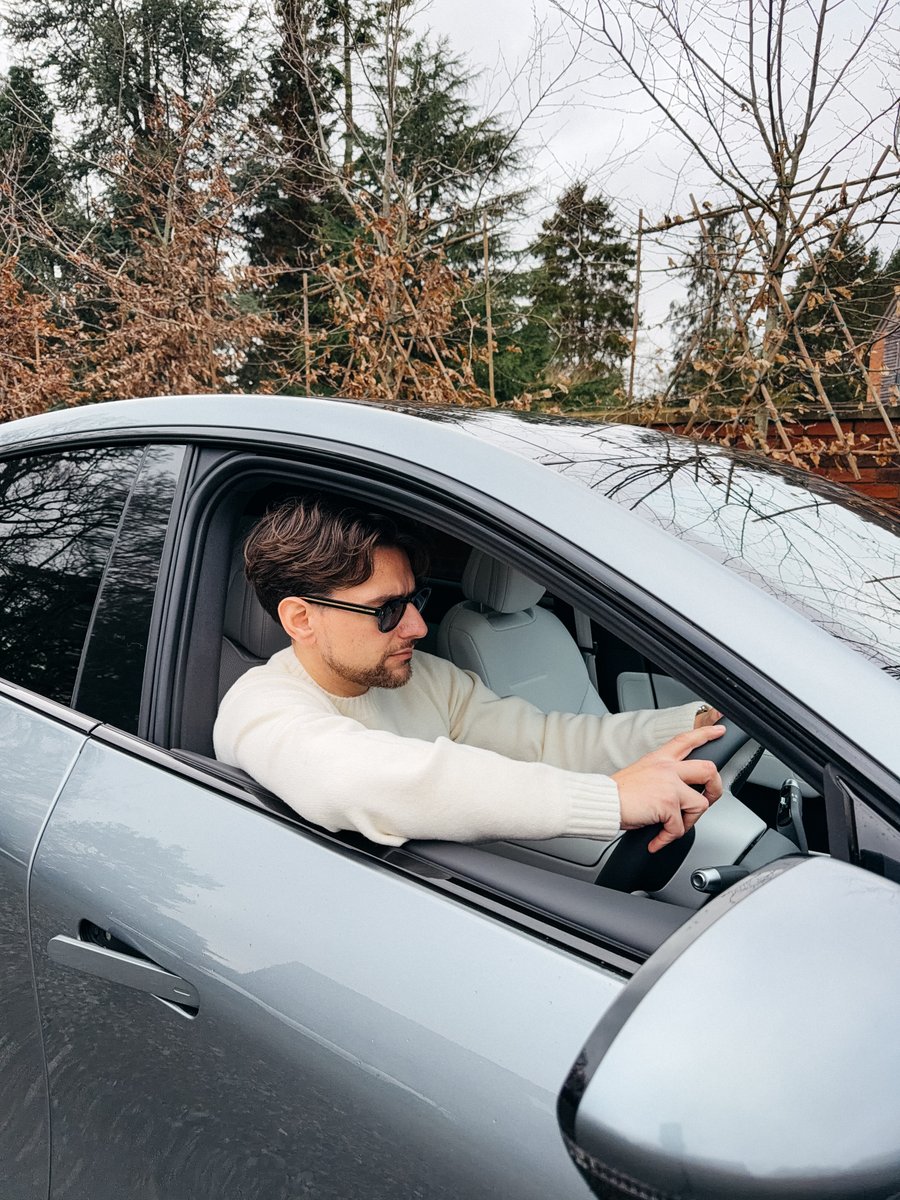 XPENG UK tweet media