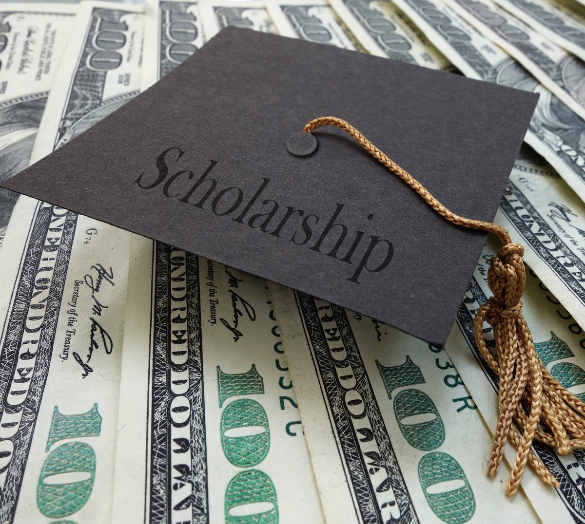 ⏰DEADLINE REMINDER: The March 15 deadline is fast approaching for the Credit Union Foundation of Nebraska Scholarship. 

Apply by Sunday, March 15!  ow.ly/87lz50Ynm0m

#PoliceFCUOmaha #ScholarshipOpportunities