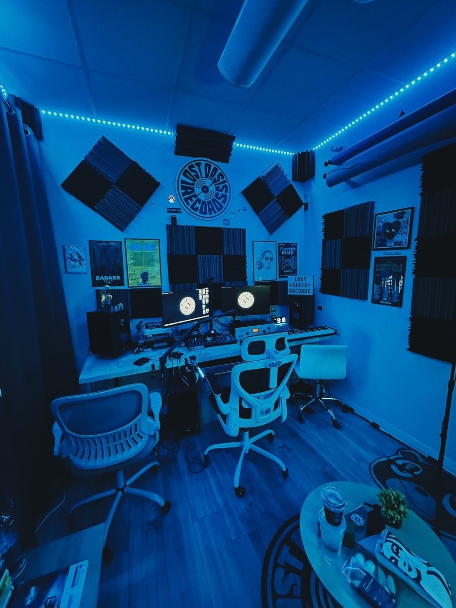DannySilvertone's tweet photo. Update; in writing and recording, the album is called ‘MIDNIGHT’ https://t.co/IIJnvohdzZ