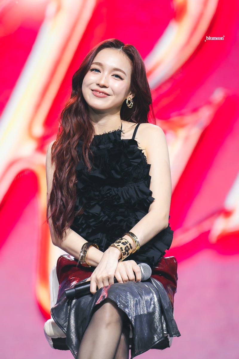 Sweet baby you got me pretty critical, darling✨

#GirlRulesSeriesEP1
#loverrukk