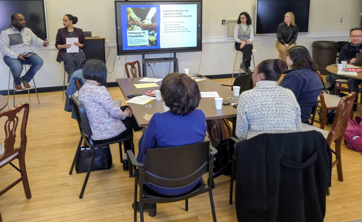 SalDiDomenico's tweet photo. Last week, my Chief of Staff, Christie Getto Young, and my Legislative Director, Ayla Thorntona, spoke at a @tuftsctsi panel about the Poverty Commission Report I co-led with Representative Marjorie Decker. 

#LegislativeProcess #AntiPoverty https://t.co/0YbfEXfNE8