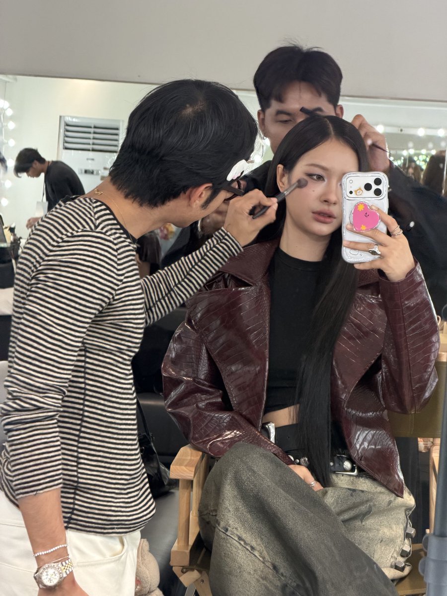 วันนี้ขอบคุณที่มาเจอกันนะคะ
ขอบคุณฟู๊ตซัพอิ่มมากก
และขอบคุณกำลังใจจากทางบ้านด้วยน้าา
ฝันดีจ้าา

#GirlRulesSeriesEP1