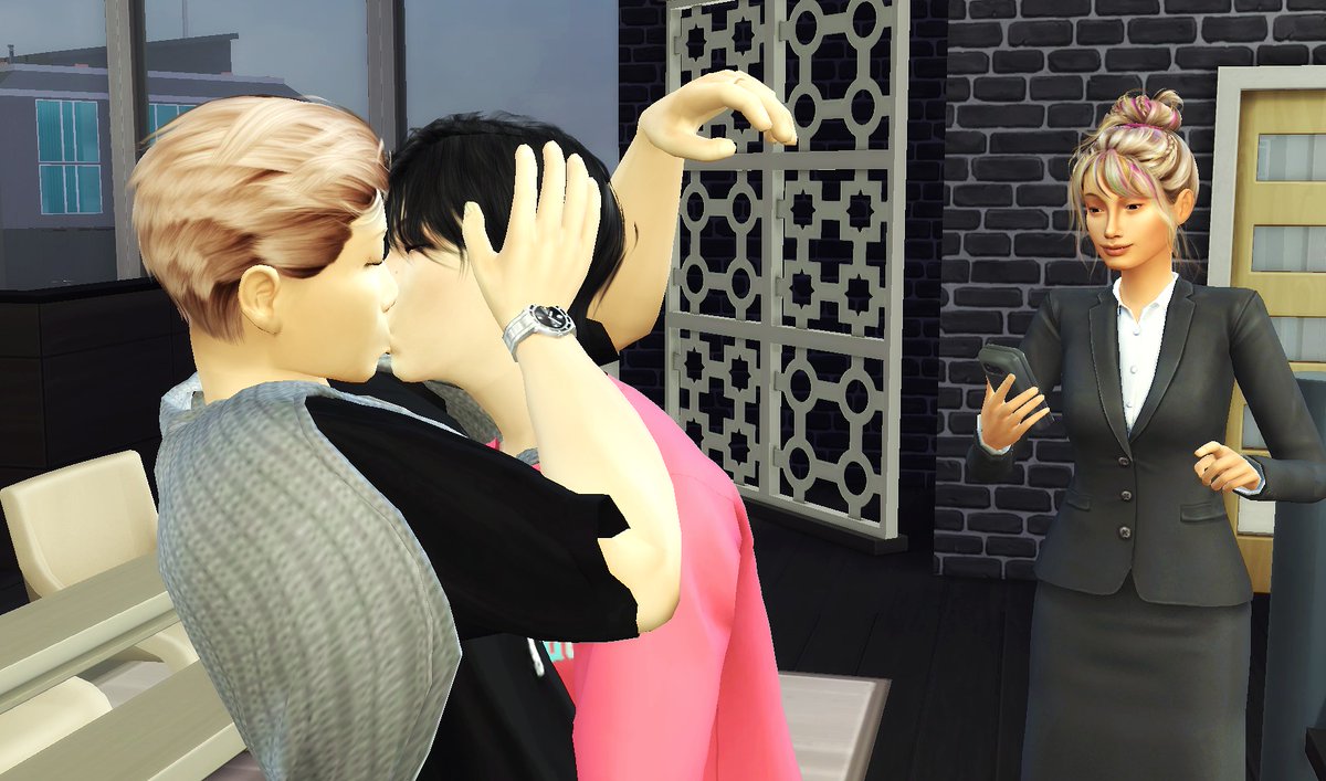 myBTSims's tweet photo. literally in front of our personal assistant' salad🫣😅

...Guess she's used to it ,,,,yeah😌😏

#myBTSims #BTS #NamJin 
#SeokJin #NamJoon #TS4 https://t.co/8hvj5smuW4