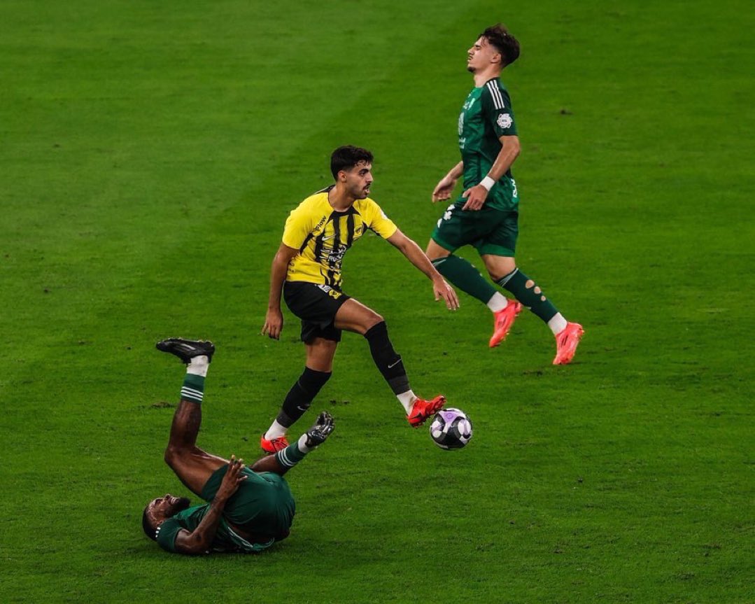 ITTI MANIA - اتي مانيا tweet media