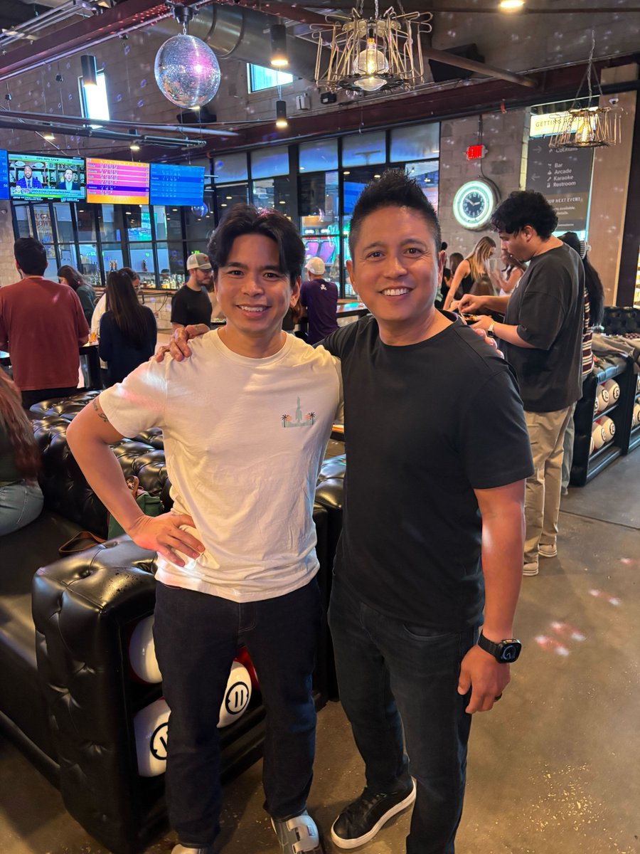 launchthat's tweet photo. A little bowling to finish off Q1 strong 🎳 #bowling #companyouting #teambuilding #events #launchthat #digitalmarketing https://t.co/KcLNtrb33o