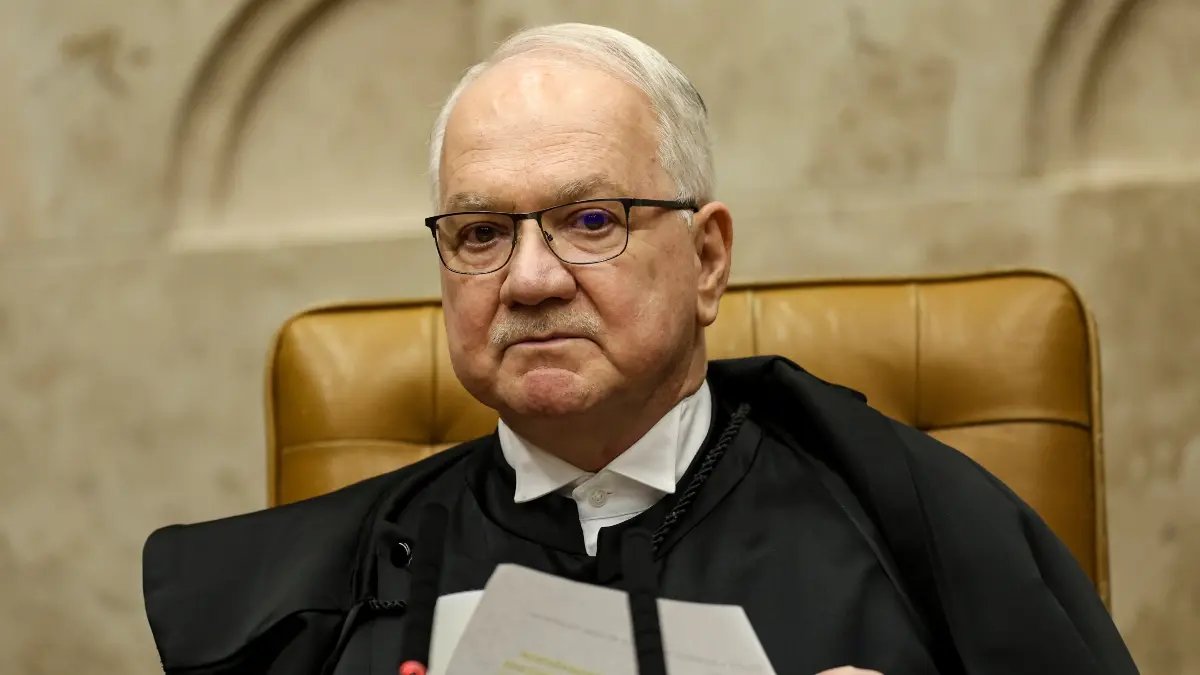 gazetadopovo's tweet photo. Filha e genro de Fachin fecham escritório de advocacia em meio à discussão do código de ética do STF

https://t.co/DL6OioRZ1w https://t.co/l9fe17feLO