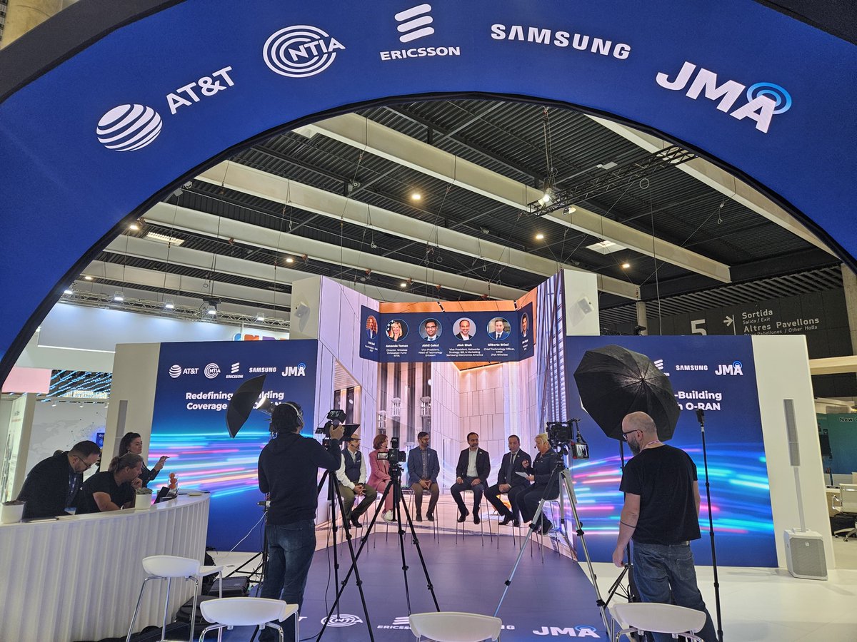 Samsung Networks tweet media