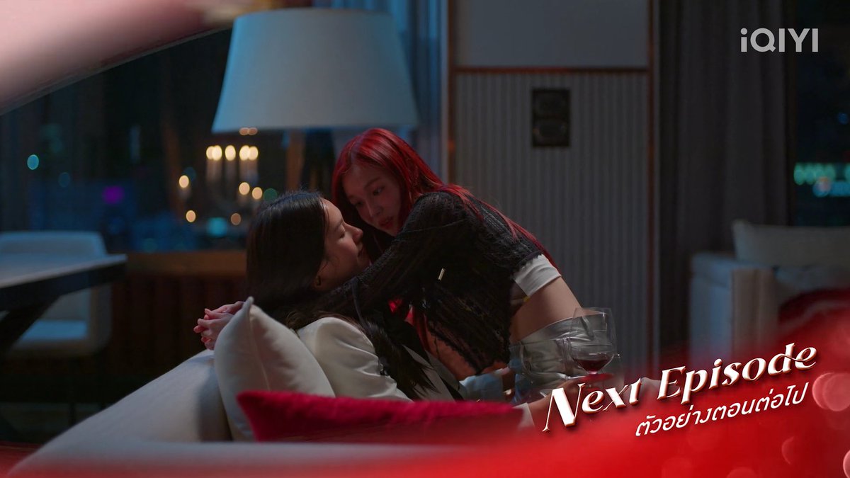 ผมที่พยายามจะไม่ยิ้ม แต่ก็หลุดยิ้ม
หน้าร้อนไปหมดแล้ว อีพีหน้ามาได้เลย

#GirlRulesSeriesEP1
#MilkLove #มิ้ลค์เลิฟ