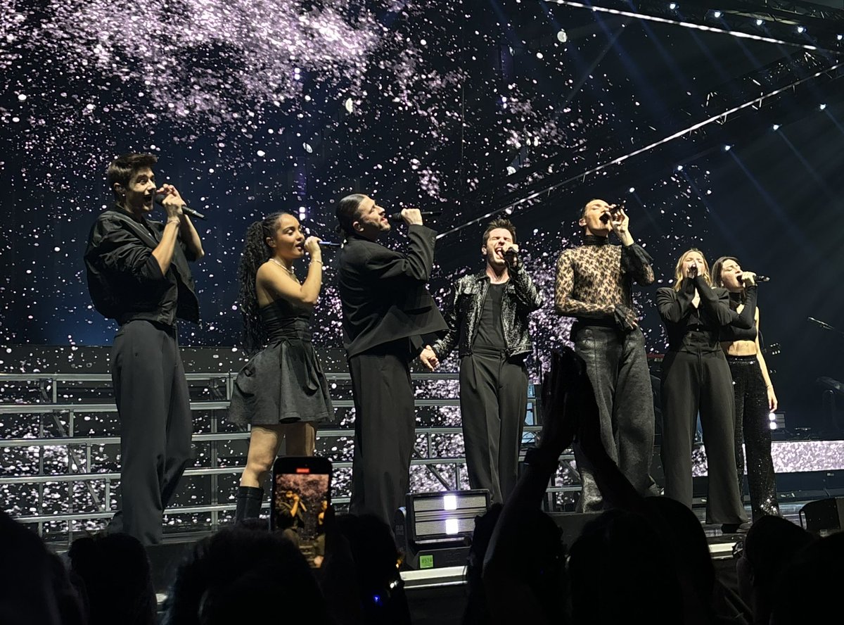 Toute la journée je me suis demandé c’était l’anniversaire de qui aujourd’hui parce que le 9 mars me disait trop quelque chose alors que c’était juste la 1ère date de la tournée 2024

So Happy Birthday to them 🫶🏻

#StarAcademy