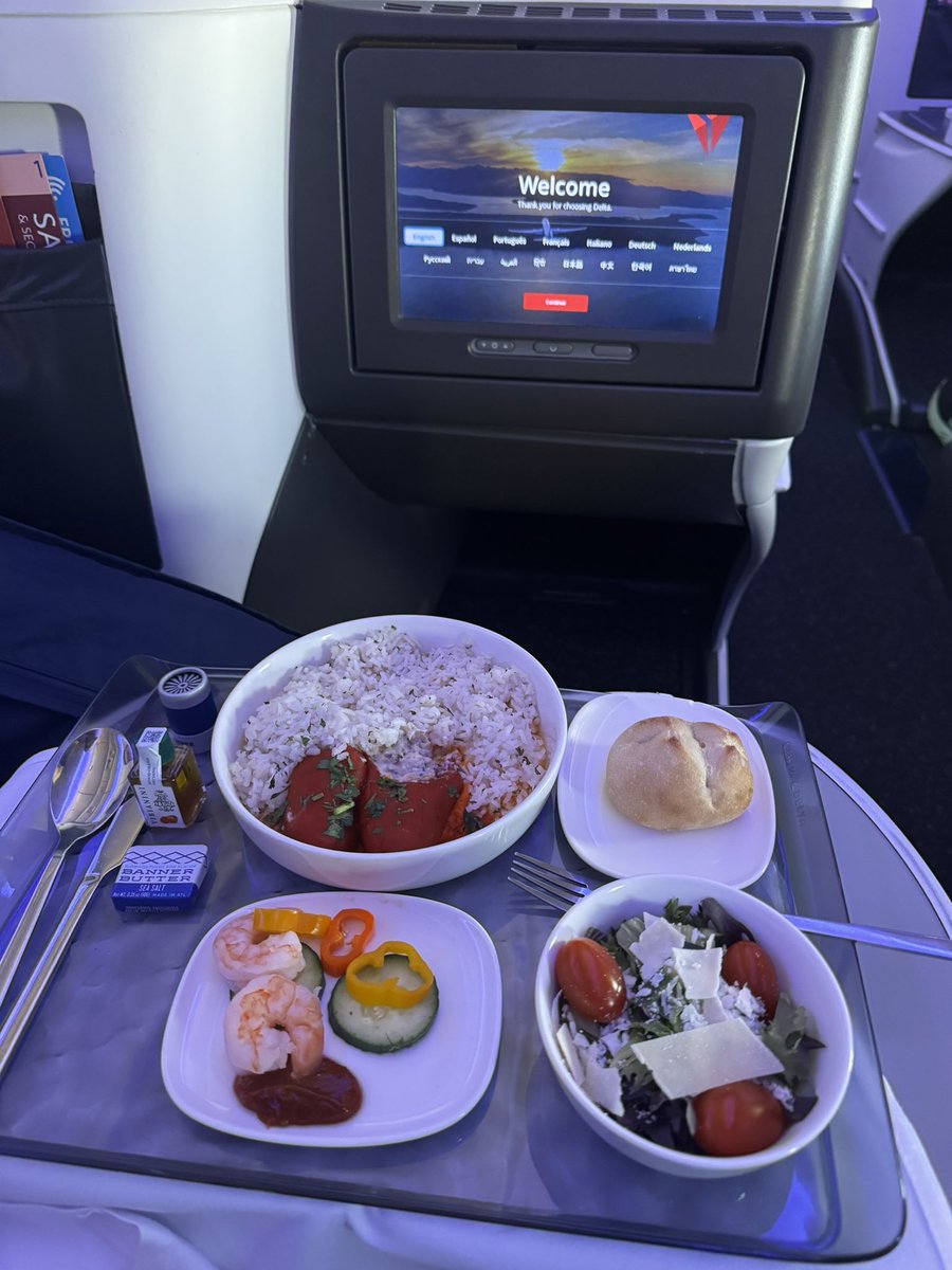 Warner 🤙 tweet media