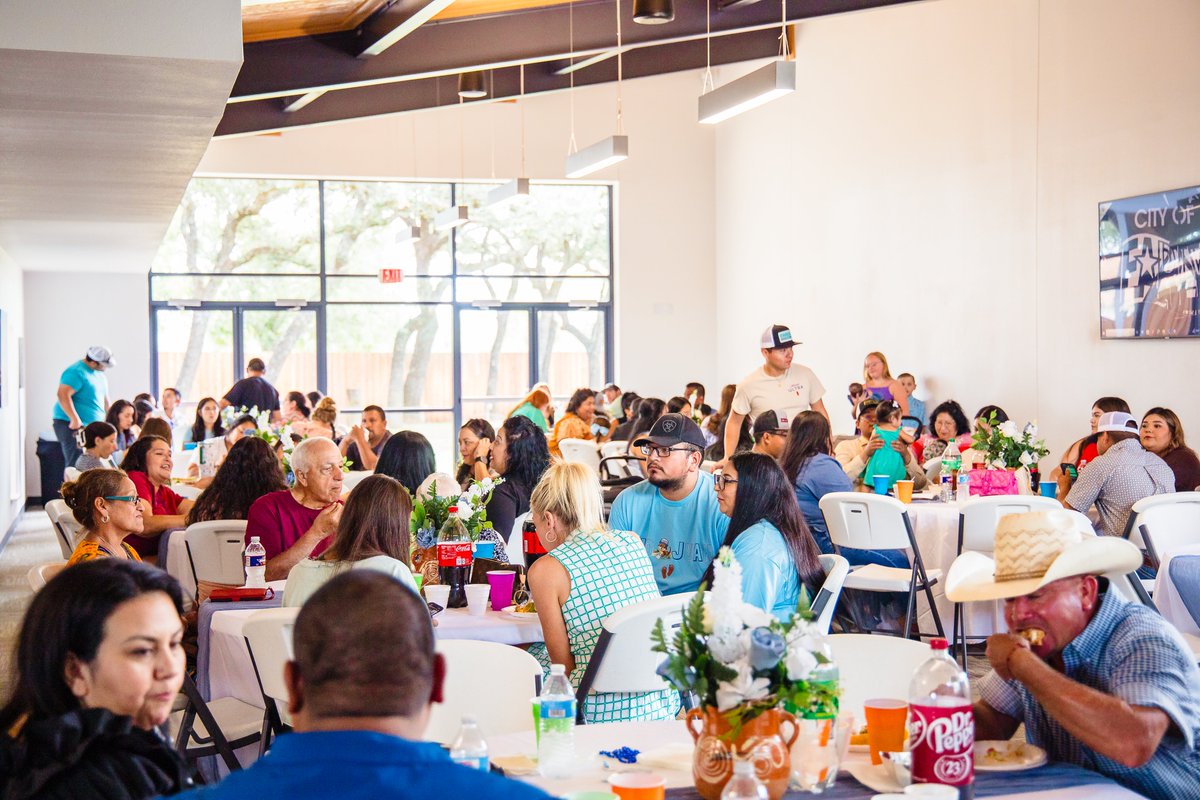 VisitEarlyTexas tweet media