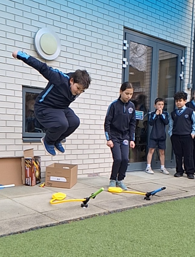 UptonSciences's tweet photo. 3.....2....1..... BLASTOFF!!! Such a fun way to kick off our #BritishScienceWeek celebrations this week! ๐๐ฉโ๐ฌ #BSW2026ย #Curiosity #SmashingStereotypes #uptonjourney @UptonHouseSch https://t.co/e5vvWf3Zmr