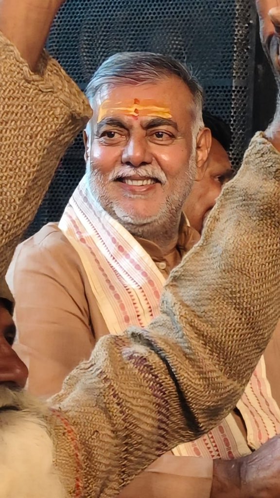 Prahlad Singh Patel ( वृक्ष से जल, जल से जीवन) tweet media