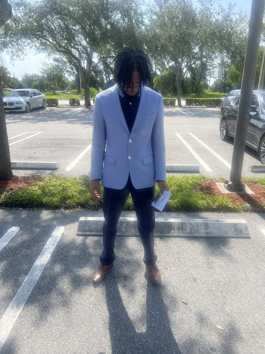 Spazzdontstop's tweet photo. Road running . Making different type of plays https://t.co/1WMkGXJVpf