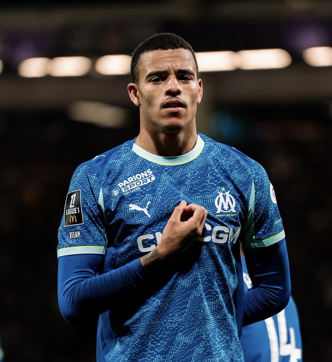 Embou_13 tweet media