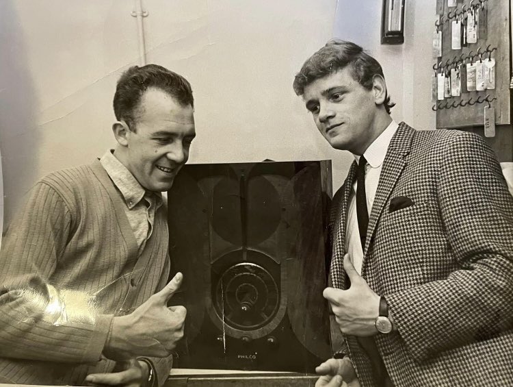 Billy Morris, Leeds Books tweet media