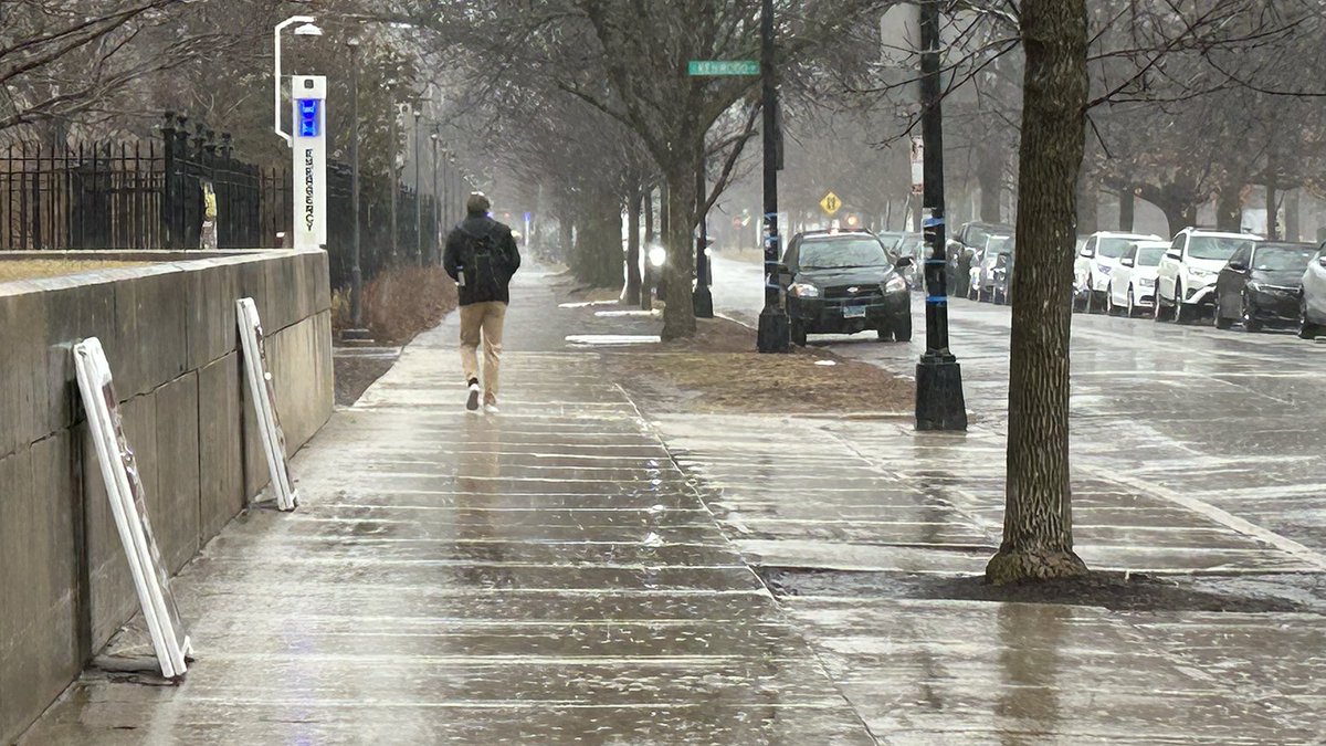 UChicagoSafe tweet media