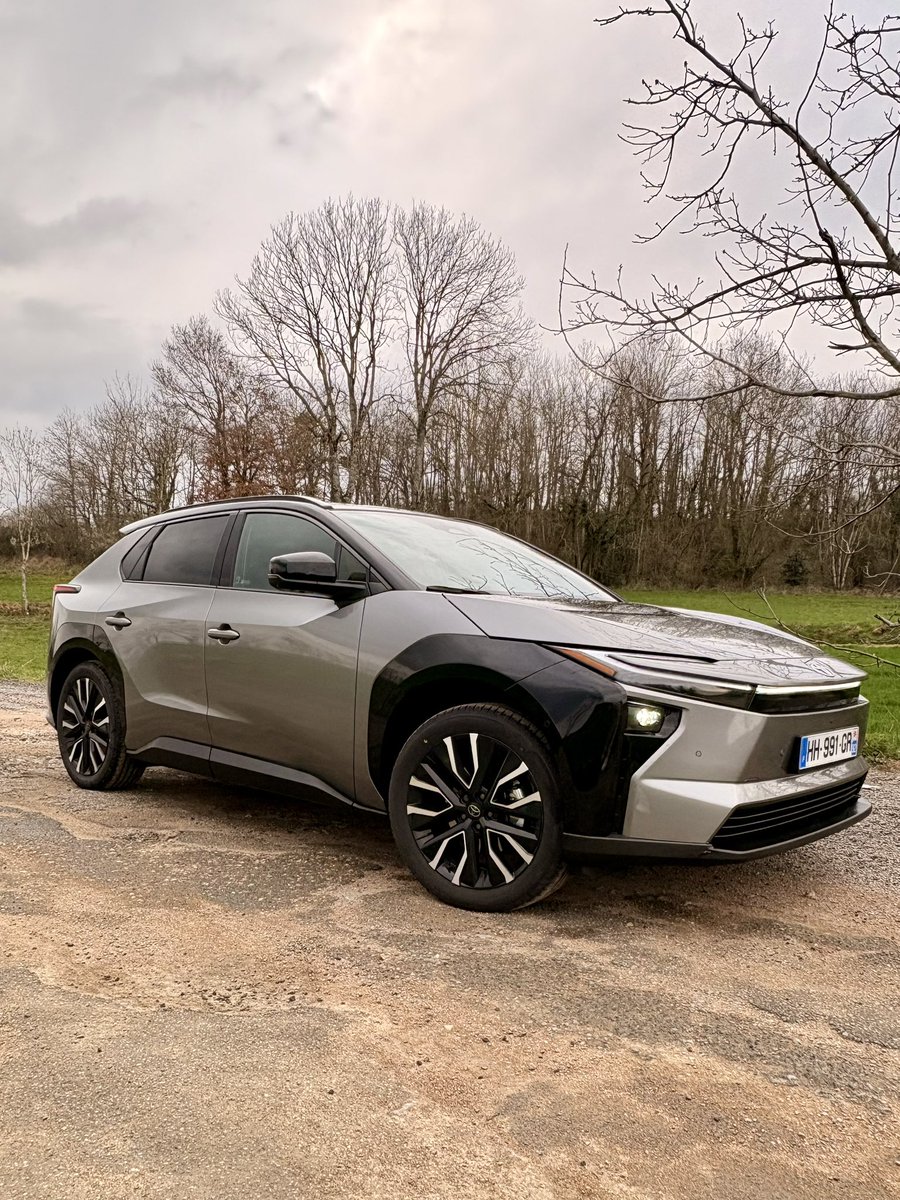 Les Cylindres tweet media