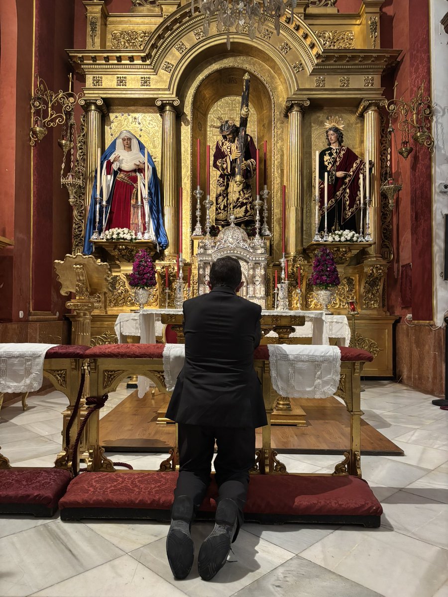 PSanRoqueSev's tweet photo. Misa de exequias por el eterno descanso de D. José Manuel Fernández Ramírez, quien fue sacristán de nuestra parroquia durante más de veinte años. Preside Mons. Valdivia, Obispo Auxiliar de @Archisevilla1. https://t.co/quCsFPn2Tk