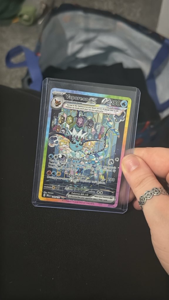 ChloeKing_0's tweet photo. @PokemonStockUK Got this from my tin😩 https://t.co/KVhxqEwcrZ