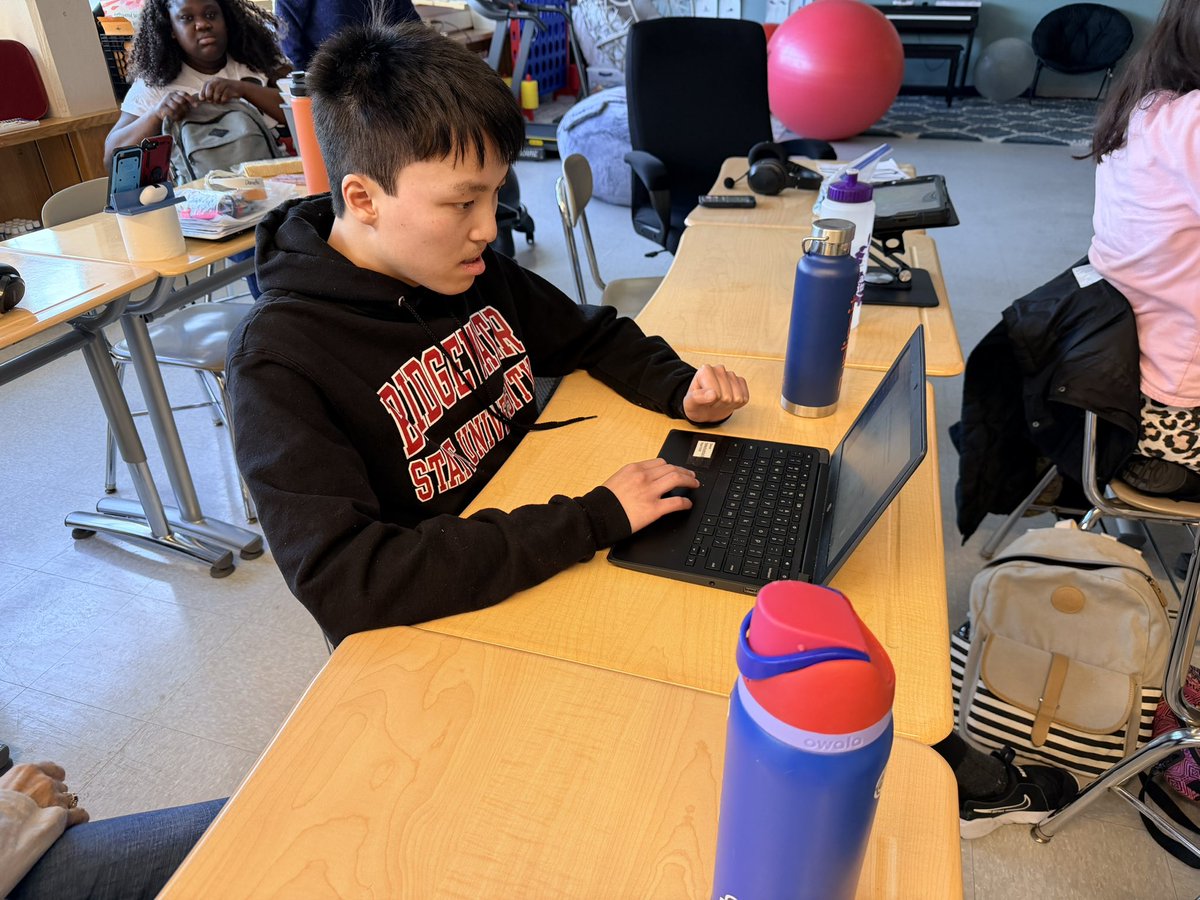 Kate DeLisle tweet media