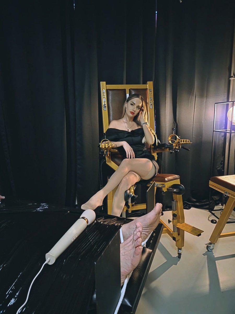 Ab morgen wieder in der Residenz. 

Freue mich auf euch 😈
<a href="/BHeimat/">Residenz Hekate CH Zürich</a>  <a href="/ColorEve35881/">Domina Eve Color</a> <a href="/JennaRouge5403/">Jenna Rouge</a> <a href="/MistressAmora_/">Amora Colory</a>