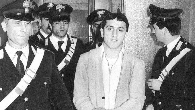 coco - BUYING SKINS tweet media