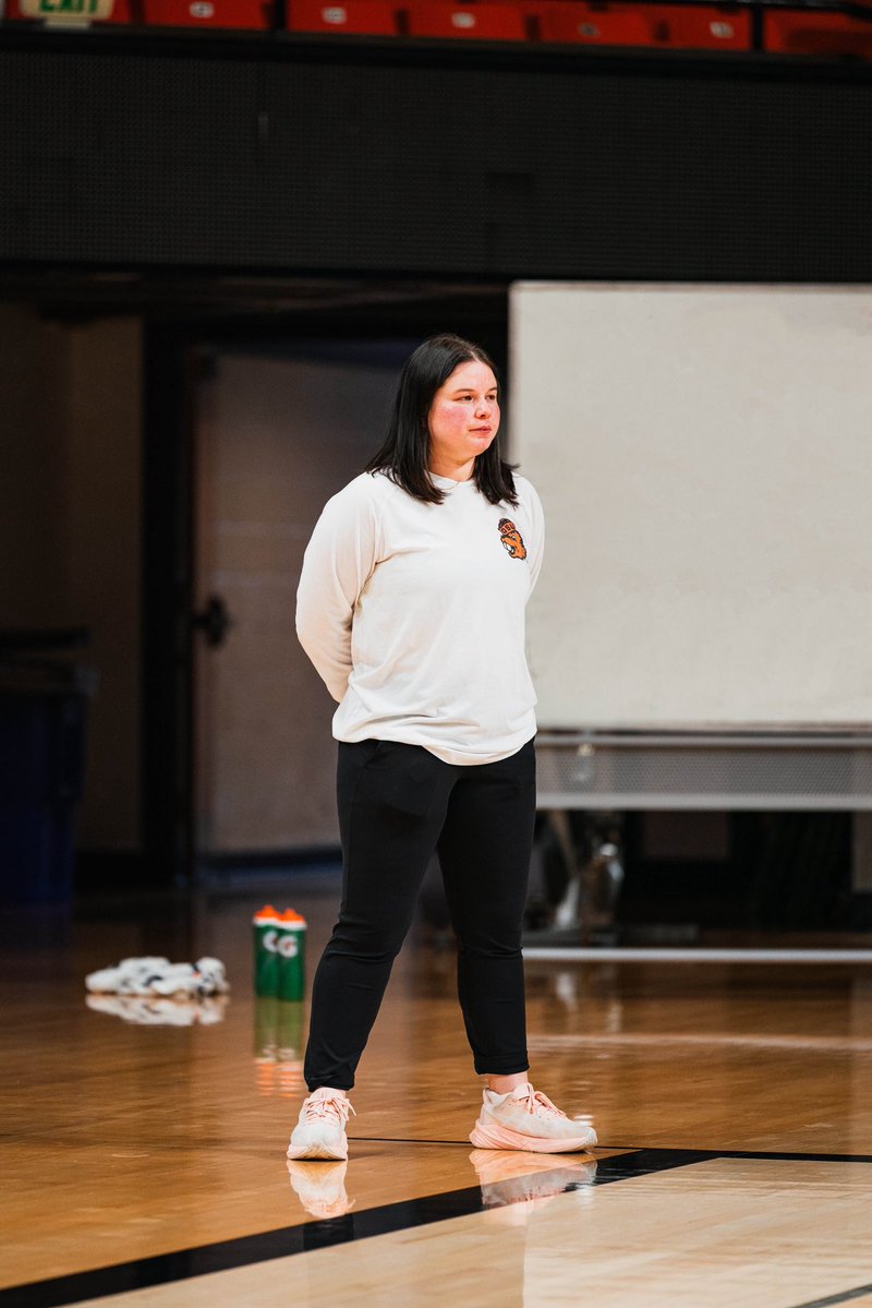 Oregon State Volleyball tweet media