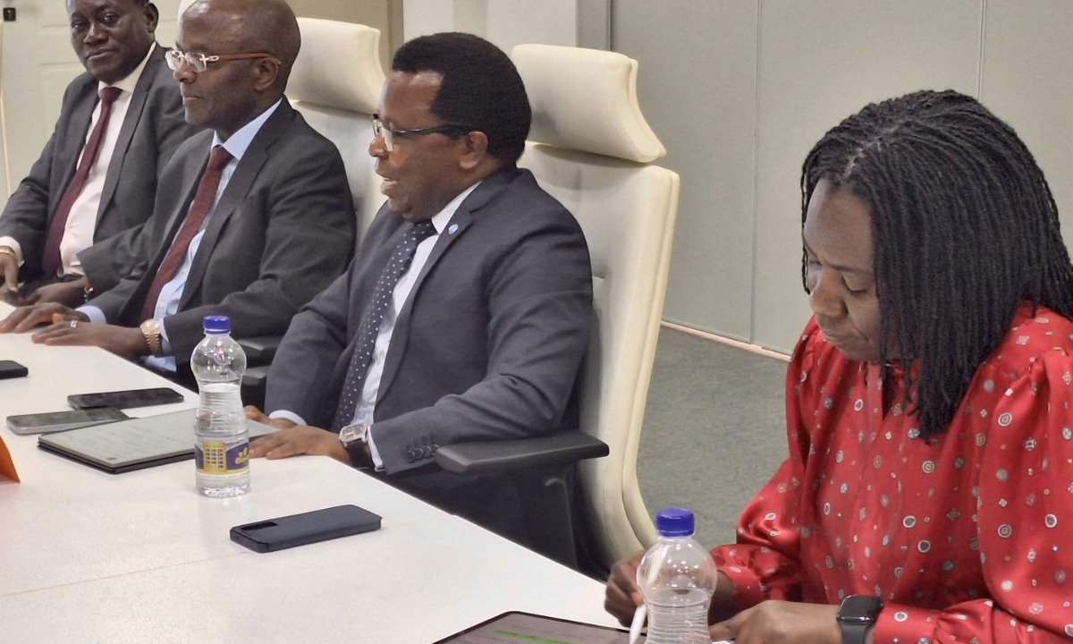 EngBalcha's tweet photo. It was a great pleasure to welcome @ITUBDTDirector  of the @ITU, to @eca_ethiopia. We had a fruitful discussion on strengthening cooperation, capacity building, and advancing digital development initiatives in Ethiopia and across Africa. Excited for for our continued cooperation. https://t.co/qDHFlzLCP7