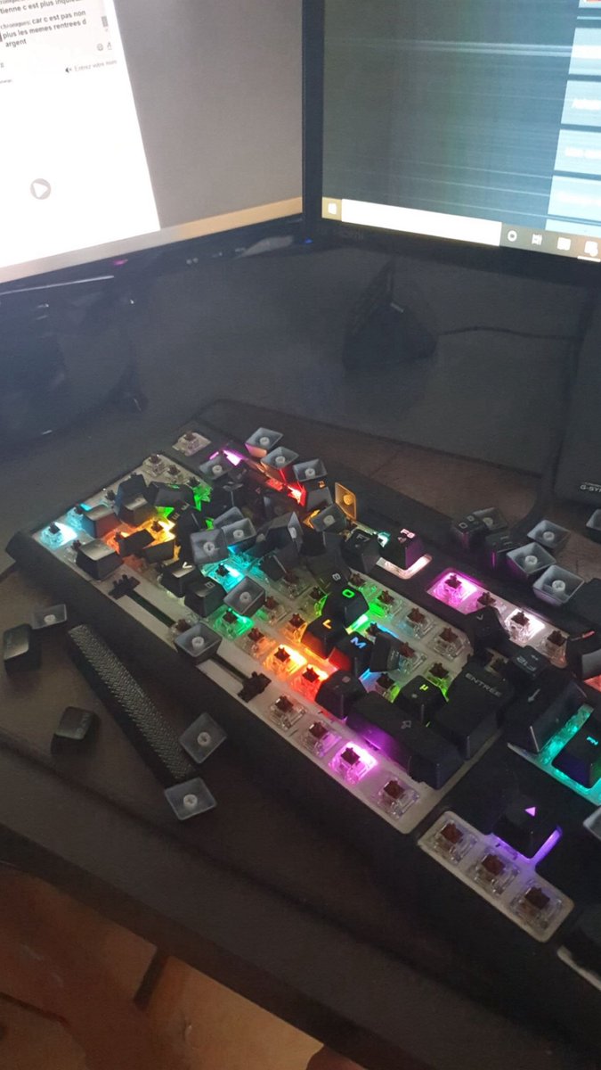 Calvin R. 🇫🇷 #TheFallOfTour 🇨🇭 tweet media